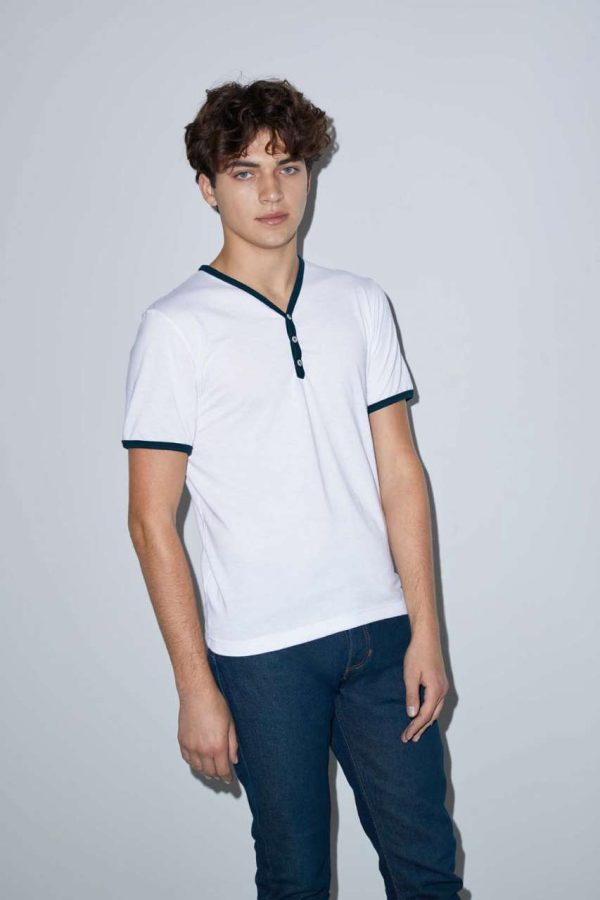 Model AARSABB471 American Apparel