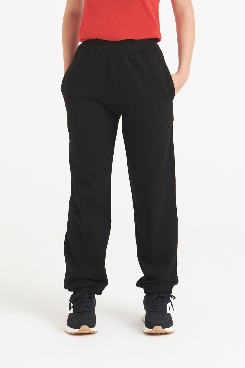 Model KIDS CUFFED JOGPANTS AWJH072J - Image 2